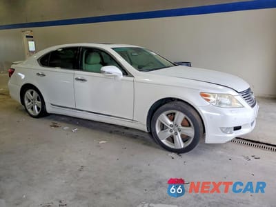 Czwarte zdjęcie samochodu z boku: 2011 LEXUS LS 460 BASE VIN:JTHBL5EF5B5107639 - miniatura