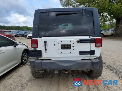 Zdjęcie 6 z 13 samochodu: 2016 JEEP WRANGLER UNLIMITED SPORT VIN:1C4BJWDG9GL189398 - miniatura