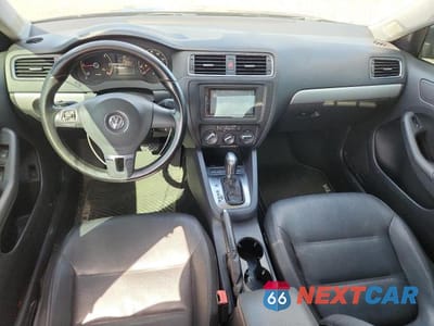Zdjęcie 8 z 12 samochodu: 2011 VOLKSWAGEN JETTA TDI VIN:3VWLL7AJ4BM111703 - miniatura
