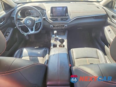 Zdjęcie 8 z 12 samochodu: 2019 NISSAN ALTIMA 2.5 SR VIN:1N4BL4CV9KC182965 - miniatura