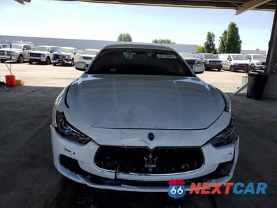 Piąte zdjęcie samochodu w środku: 2015 MASERATI GHIBLI S VIN:ZAM57RTA9F1131002 - miniatura