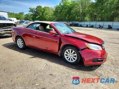 Czwarte zdjęcie samochodu z boku: 2013 CHRYSLER 200 TOURING VIN:1C3BCBEG9DN509356 - miniatura