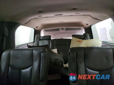 Zdjęcie 10 z 14 samochodu: 2006 GMC YUKON XL DENALI VIN:1GKFK66U06J176247 - miniatura