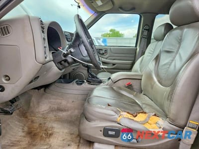 Zdjęcie 7 z 14 samochodu: 1999 GMC JIMMY VIN:1GKDT13WXX2549416 - miniatura
