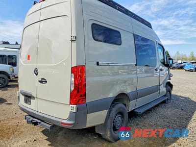 Trzecie zdjęcie samochodu z tyłu: 2024 MERCEDES-BENZ SPRINTER 2500 VIN:W1W4NBVY0RT176091 - miniatura