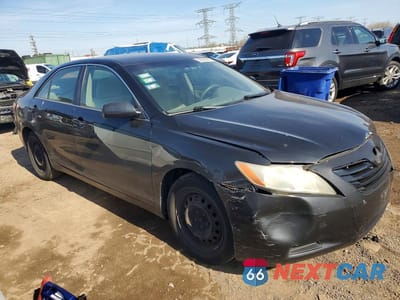 Czwarte zdjęcie samochodu z boku: 2007 TOYOTA CAMRY LE VIN:4T1BE46KX7U699937 - miniatura
