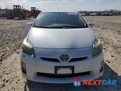 Piąte zdjęcie samochodu w środku: 2010 TOYOTA PRIUS V VIN:JTDKN3DUXA5003940 - miniatura