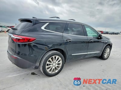 Trzecie zdjęcie samochodu z tyłu: 2021 BUICK ENCLAVE PREMIUM VIN:5GAERCKW3MJ176962 - miniatura