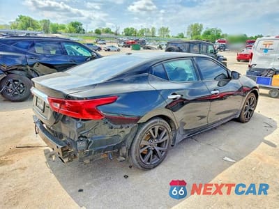 Trzecie zdjęcie samochodu z tyłu: 2021 NISSAN MAXIMA SV VIN:1N4AA6CV7MC507340 - miniatura