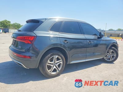 Trzecie zdjęcie samochodu z tyłu: 2018 AUDI Q5 PREMIUM VIN:WA1ANAFY6J2022707 - miniatura