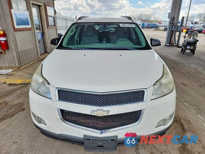 Piąte zdjęcie samochodu w środku: 2011 CHEVROLET TRAVERSE LS VIN:1GNKRFED4BJ203068 - miniatura