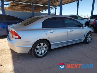 Trzecie zdjęcie samochodu z tyłu: 2010 HONDA CIVIC LX VIN:2HGFA1F57AH317076 - miniatura