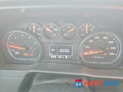 Zdjęcie 9 z 12 samochodu: 2024 CHEVROLET SILVERADO K2500 CUSTOM VIN:2GC4YMEY3R1115175 - miniatura