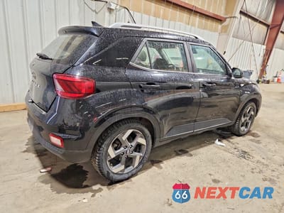 Trzecie zdjęcie samochodu z tyłu: 2021 HYUNDAI VENUE SEL VIN:KMHRC8A39MU072931 - miniatura