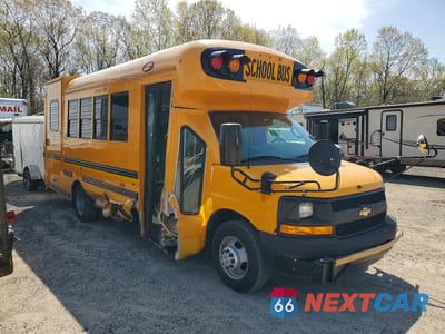 2017 CHEVROLET EXPRESS G4500 1HA6GUBG5HN001730 - główne zdjęcie licytacji z USA - miniatura