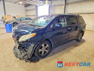 2011 TOYOTA SIENNA LE 5TDKK3DCXBS148309 - główne zdjęcie licytacji z USA - miniatura