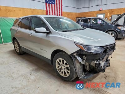 Czwarte zdjęcie samochodu z boku: 2019 CHEVROLET EQUINOX LT VIN:2GNAXUEV0K6115307 - miniatura