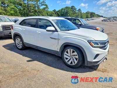 Czwarte zdjęcie samochodu z boku: 2022 VOLKSWAGEN ATLAS CROSS SPORT SE VIN:1V2HE2CA0NC205116 - miniatura