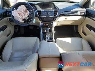 Zdjęcie 8 z 12 samochodu: 2017 HONDA ACCORD LX VIN:1HGCR2F33HA308612 - miniatura