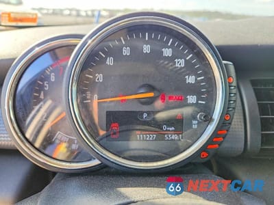 Zdjęcie 9 z 12 samochodu: 2017 MINI COOPER VIN:WMWXU1C51H2E18115 - miniatura
