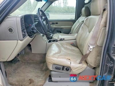 Zdjęcie 7 z 13 samochodu: 2002 GMC YUKON XL K2500 VIN:3GKGK26G32G147988 - miniatura