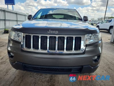 Piąte zdjęcie samochodu w środku: 2011 JEEP GRAND CHEROKEE LAREDO VIN:1J4RR4GG5BC681260 - miniatura