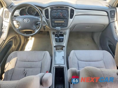 Zdjęcie 8 z 12 samochodu: 2002 TOYOTA HIGHLANDER LIMITED VIN:JTEGF21A920070157 - miniatura
