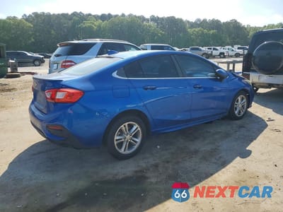 Trzecie zdjęcie samochodu z tyłu: 2017 CHEVROLET CRUZE LT VIN:1G1BE5SM0H7241723 - miniatura