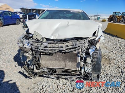 Piąte zdjęcie samochodu w środku: 2015 TOYOTA PRIUS TWO VIN:JTDKN3DU8F1872342 - miniatura