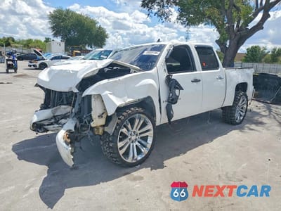 2007 CHEVROLET SILVERADO K1500 CREW CAB 3GCEK13347G536418 - główne zdjęcie licytacji z USA - miniatura