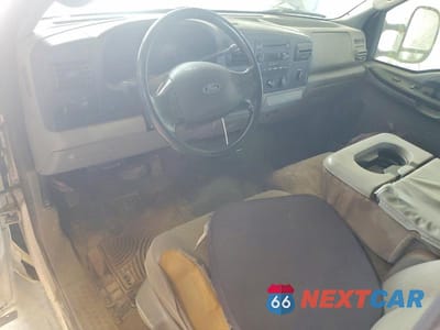 Zdjęcie 8 z 11 samochodu: 2007 FORD F250 SUPER DUTY VIN:1FTSW21P17EA41653 - miniatura