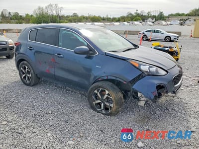 Czwarte zdjęcie samochodu z boku: 2021 KIA SPORTAGE LX VIN:KNDPMCAC4M7913435 - miniatura