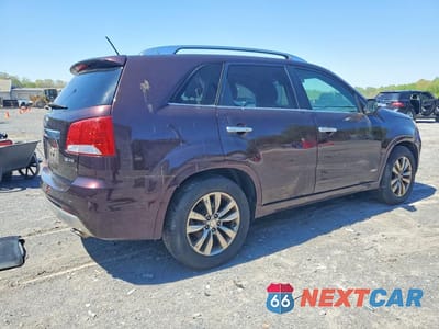 Trzecie zdjęcie samochodu z tyłu: 2011 KIA SORENTO SX VIN:5XYKWDA28BG145105 - miniatura