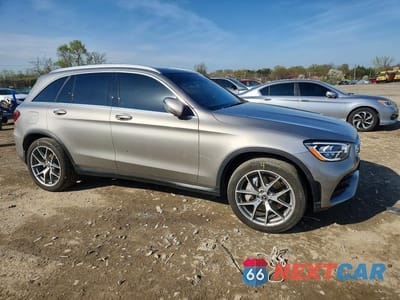 Czwarte zdjęcie samochodu z boku: 2020 MERCEDES-BENZ GLC 300 4MATIC VIN:W1N0G8EBXLF772097 - miniatura