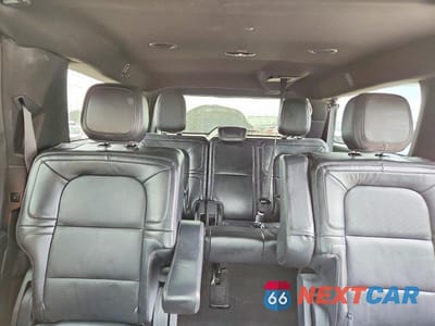 Zdjęcie 10 z 12 samochodu: 2023 LINCOLN NAVIGATOR L RESERVE VIN:5LMJJ3KG7PEL06454 - miniatura