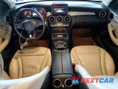 Zdjęcie 8 z 12 samochodu: 2015 MERCEDES-BENZ C 300 VIN:55SWF4JB4FU052692 - miniatura