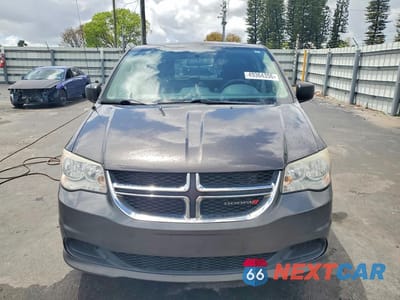 Piąte zdjęcie samochodu w środku: 2015 DODGE GRAND CARAVAN SE VIN:2C4RDGBG5FR623918 - miniatura