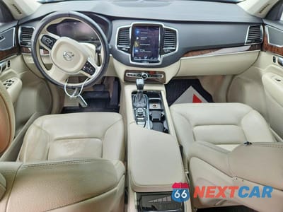 Zdjęcie 8 z 12 samochodu: 2016 VOLVO XC90 T6 VIN:YV4A22PK8G1027398 - miniatura