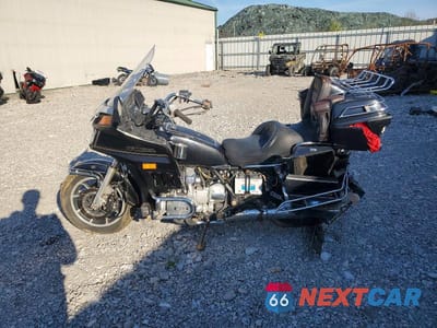 Trzecie zdjęcie samochodu z tyłu: 1986 HONDA GL1200 I VIN:1HFSC141XGA205988 - miniatura