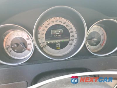 Zdjęcie 9 z 11 samochodu: 2013 MERCEDES-BENZ C 300 4MATIC VIN:WDDGF8AB0DR271563 - miniatura