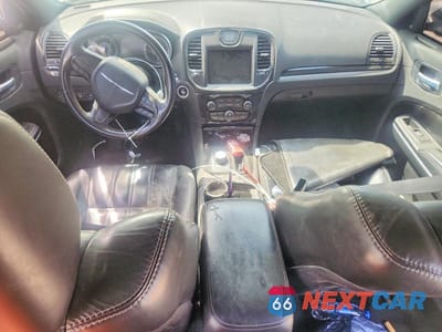 Zdjęcie 8 z 13 samochodu: 2021 CHRYSLER 300 S VIN:2C3CCABG9MH545477 - miniatura
