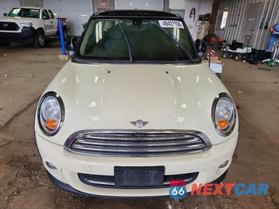 Piąte zdjęcie samochodu w środku: 2013 MINI COOPER VIN:WMWSU3C5XDT690296 - miniatura