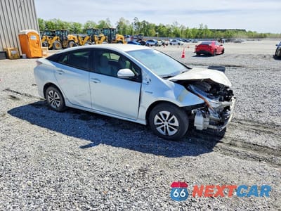 Czwarte zdjęcie samochodu z boku: 2017 TOYOTA PRIUS TWO ECO VIN:JTDKARFUXH3533066 - miniatura
