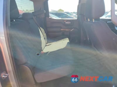Zdjęcie 10 z 12 samochodu: 2020 GMC SIERRA K1500 SLE VIN:1GTU9BED7LZ175358 - miniatura