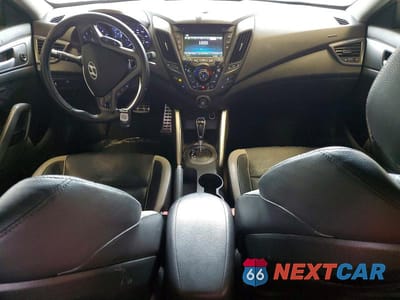 Zdjęcie 8 z 12 samochodu: 2013 HYUNDAI VELOSTER TURBO VIN:KMHTC6AE8DU163877 - miniatura