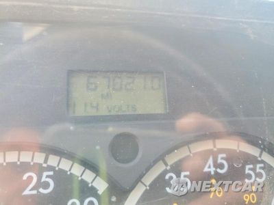 Zdjęcie 8 z 10 samochodu: 2000 FREIGHTLINER FL70 FLATBED TRUCK VIN:1FV6H6AA1YHF85205 - miniatura