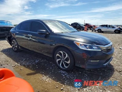 Czwarte zdjęcie samochodu z boku: 2017 HONDA ACCORD EX VIN:1HGCR2F73HA035741 - miniatura