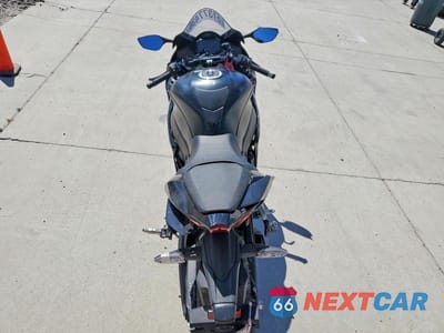 Zdjęcie 6 z 9 samochodu: 2025 KAWASAKI ZX1002 L VIN:JKBZXVL19SA019069 - miniatura