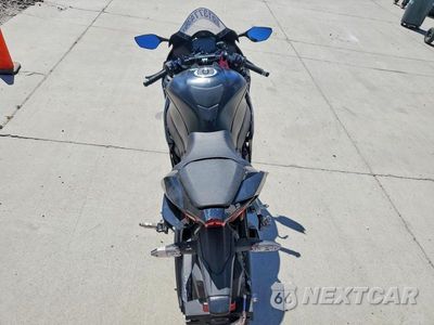 Zdjęcie 6 z 9 samochodu: 2025 KAWASAKI ZX1002 L VIN:JKBZXVL19SA019069 - miniatura