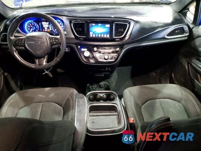 Zdjęcie 8 z 14 samochodu: 2018 CHRYSLER PACIFICA TOURING PLUS VIN:2C4RC1FG4JR306585 - miniatura